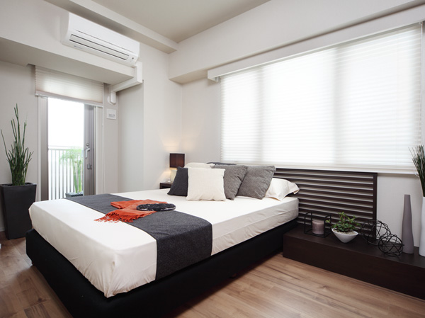 Interior. Western-style (1)