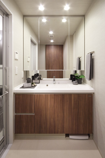 Bathing-wash room.  [Vanity room] At the bottom of the vanity storage, It has established a health meter dedicated storage space.