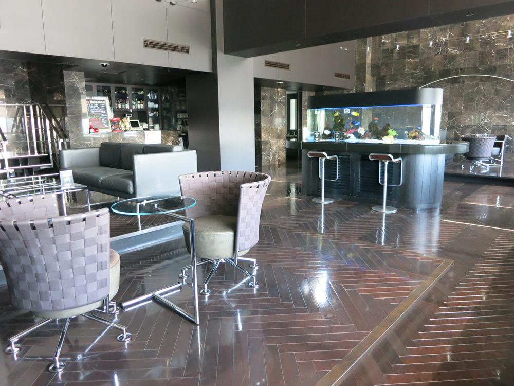 Other common areas. Bar Lounge