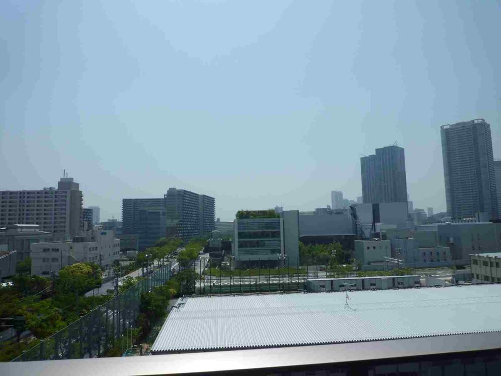 View photos from the dwelling unit. View from the site (July 2013) Shooting