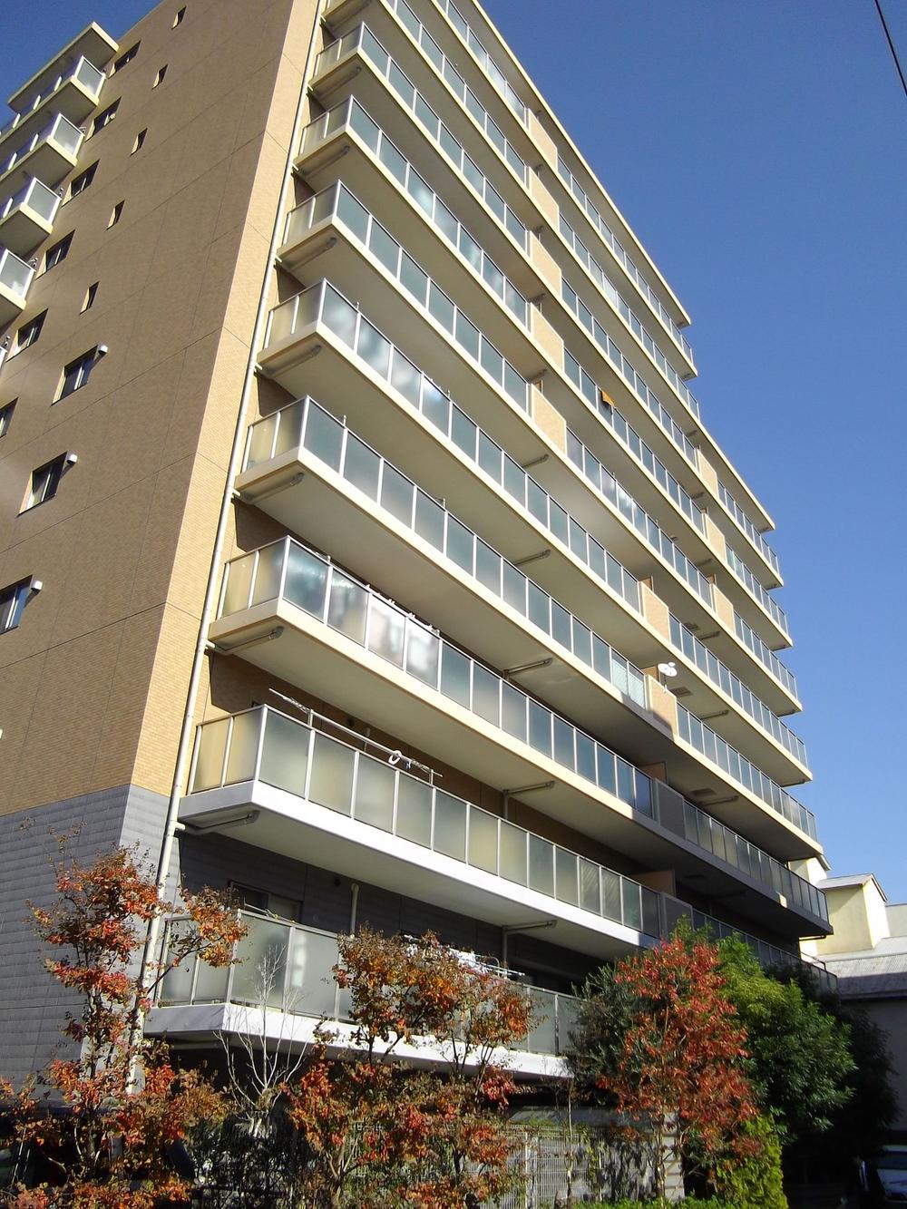 Local appearance photo. West appearance