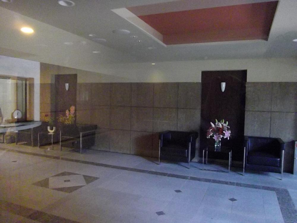 Entrance. Entrance hall