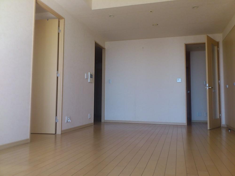 Living. Indoor (10 May 2013) Shooting