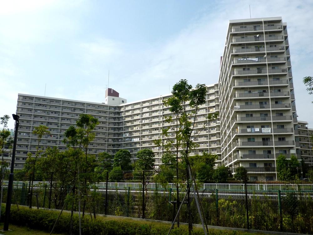 Local appearance photo. Local (12 May 2013) Shooting