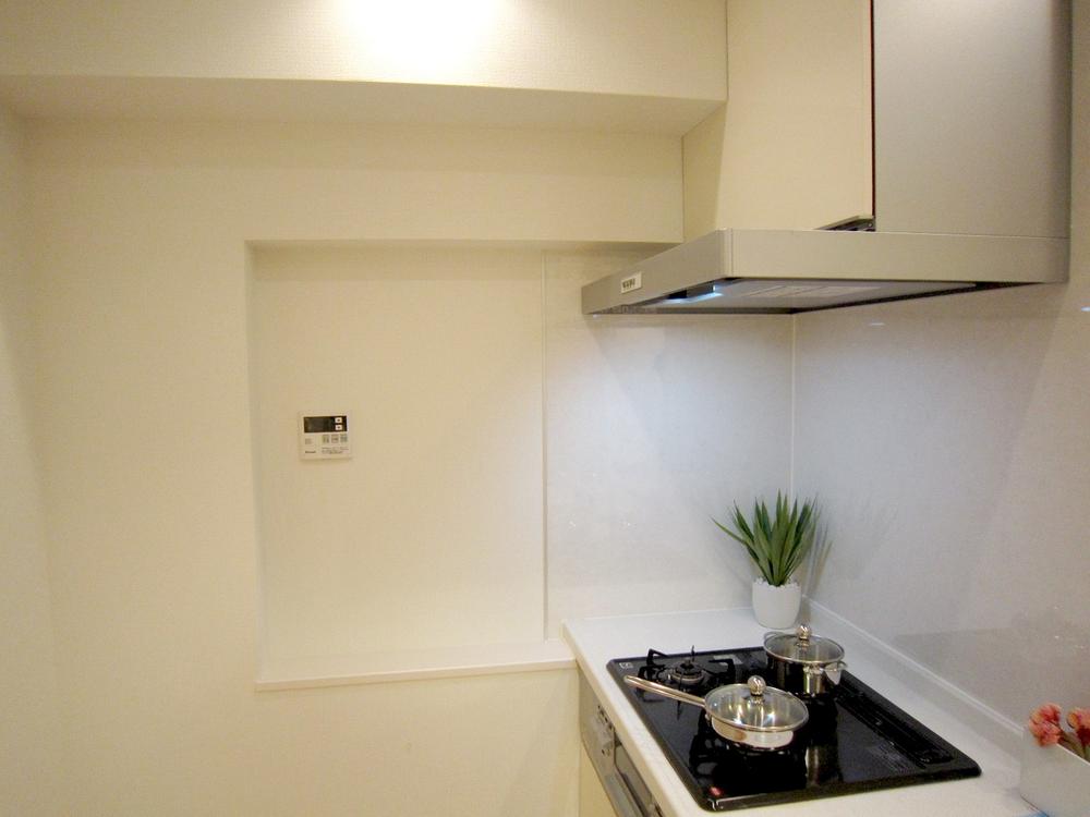 Kitchen. Indoor (12 May 2013) Shooting