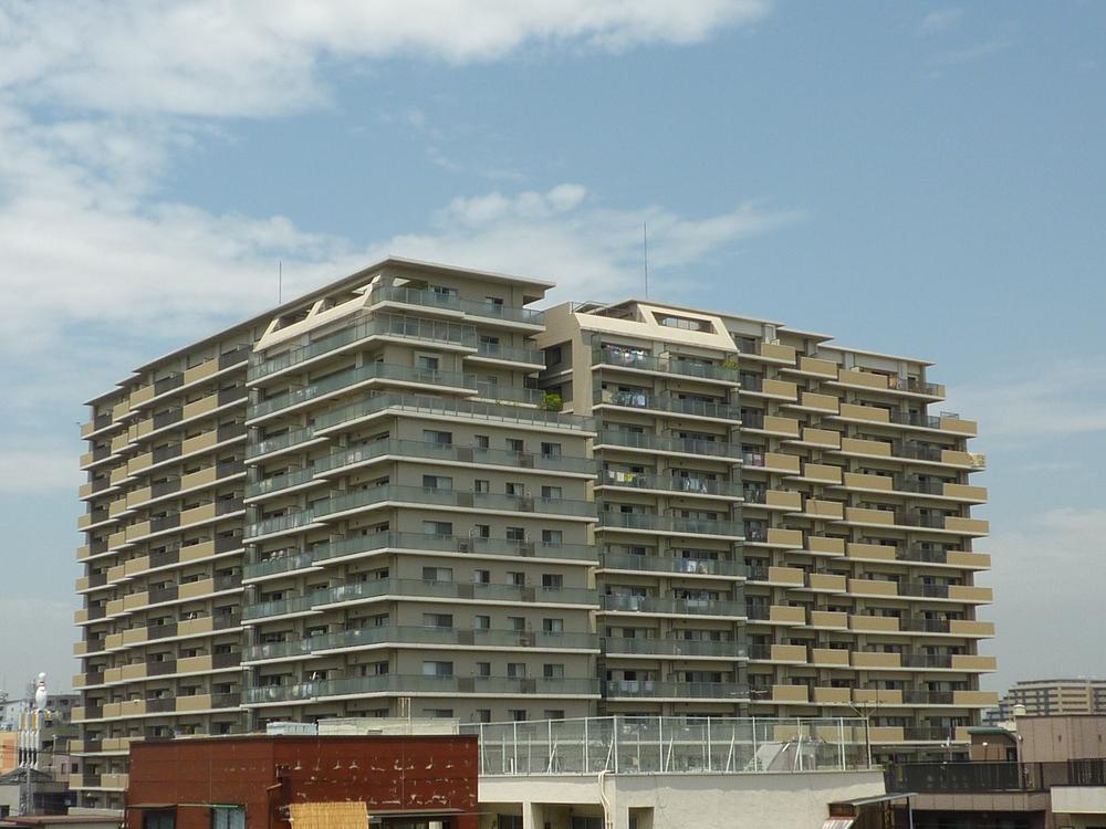 Local appearance photo. Local (11 May 2013) Shooting