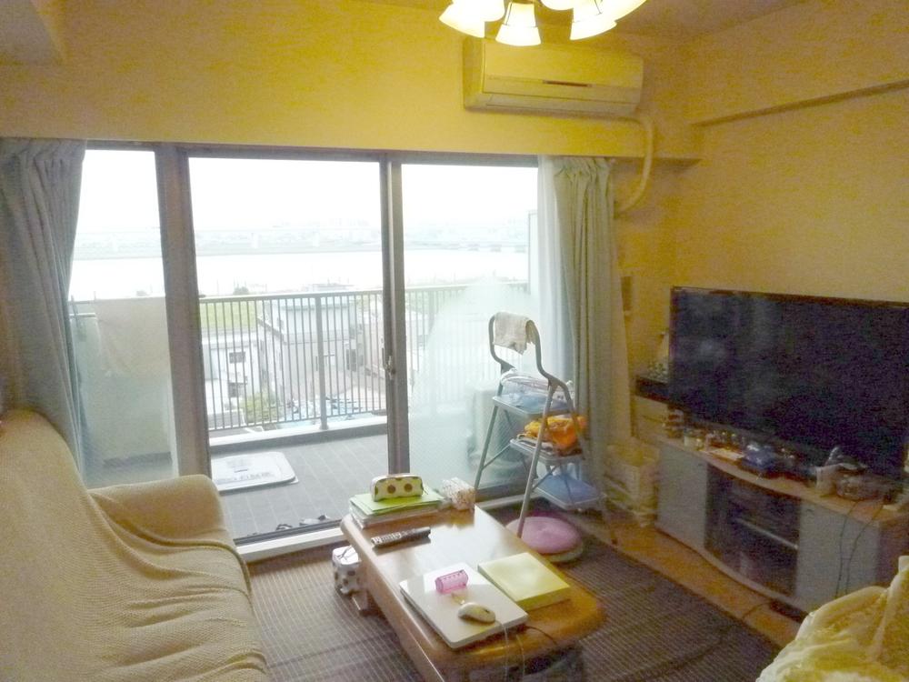 Living. Indoor (11 May 2013) Shooting