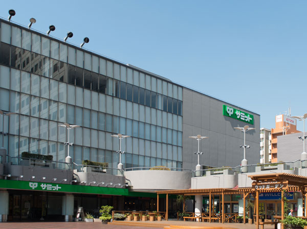 Surrounding environment. Summit Store East 21 stores (about 770m ・ A 10-minute walk)