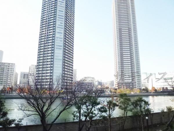 View photos from the dwelling unit