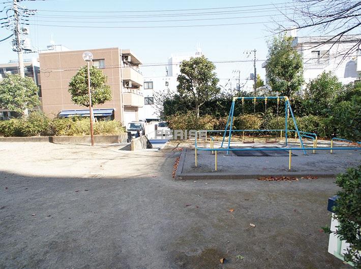 Other local. On-site park