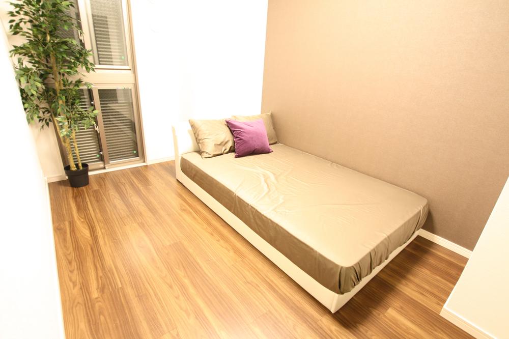 Non-living room. Walk from Tokyo Metro Tozai Line Toyocho Station 13 minutes