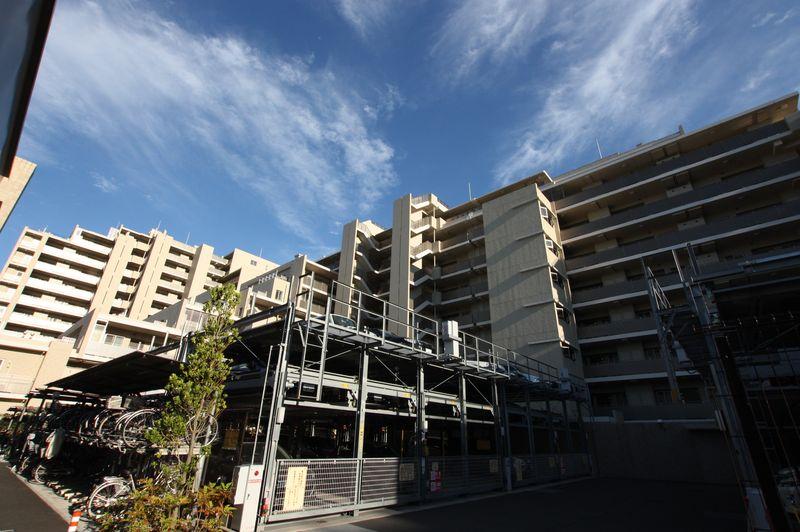 Local appearance photo. 2010 Built in built shallow Property