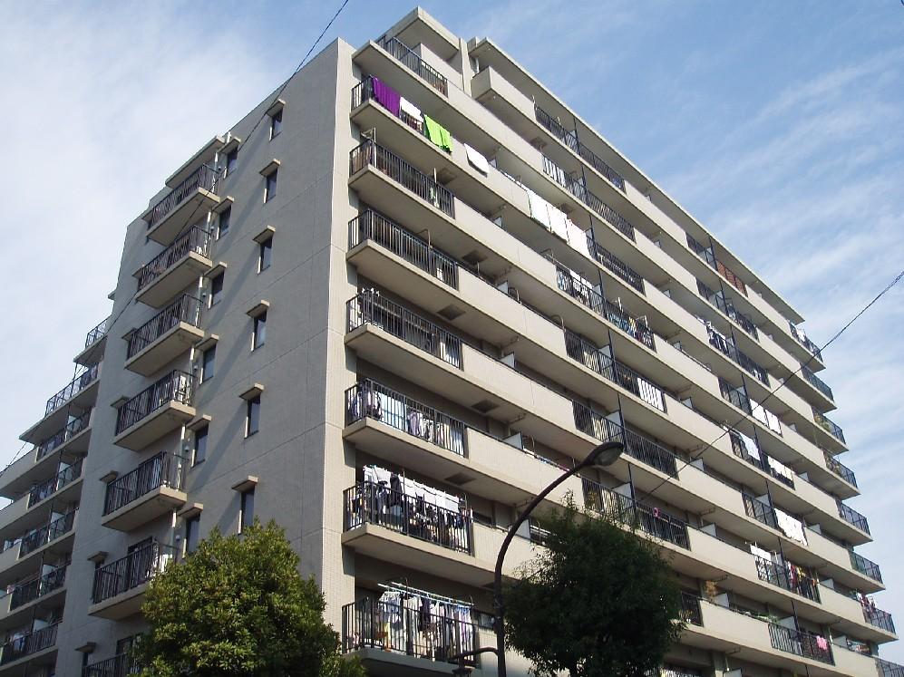 Local appearance photo. Local (02 May 2013) Shooting