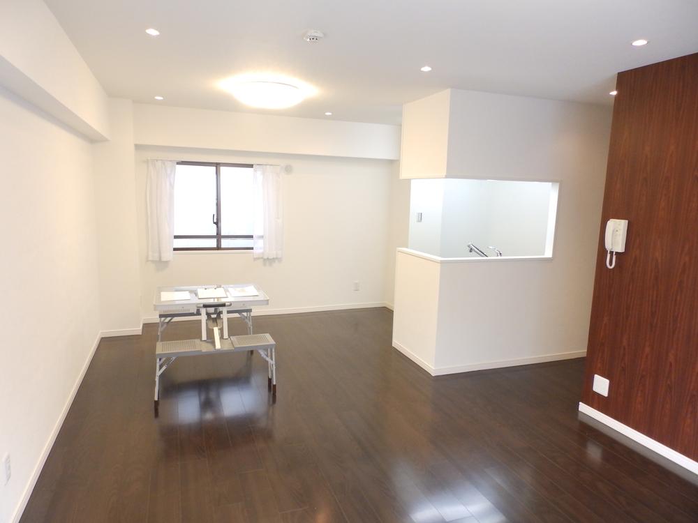 Living. Indoor (11 May 2013) Shooting