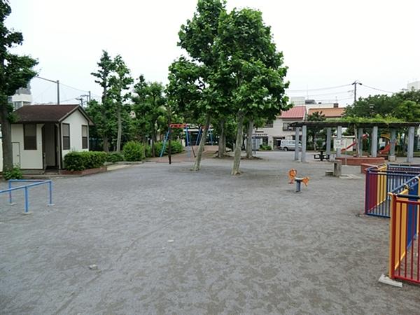 park. 240m to Katori park