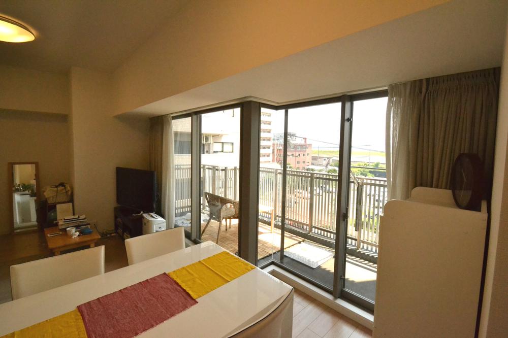 Living. Indoor (July 2013) Shooting