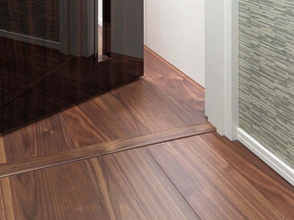 Other.  [Flat Floor] Prevent tripping and falling by eliminating a step. It is smooth even in a wheelchair.  ※ Entrance ・ Doorway of the balcony is excluded.