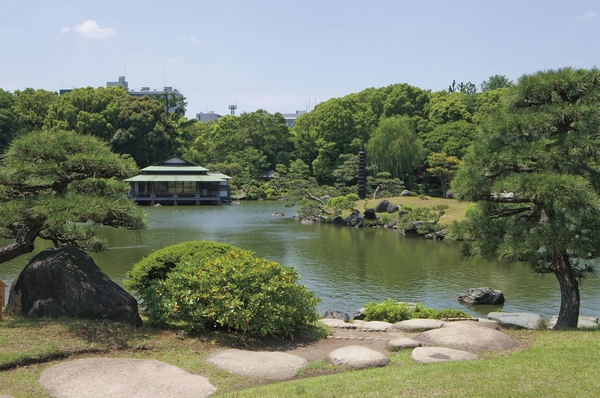 "Fining garden" About 1230m / Walk 16 minutes / Bicycle about 5 minutes