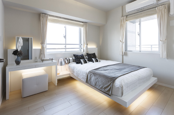 The Western-style (1), which has secured about 6-mat there is a window on two sides