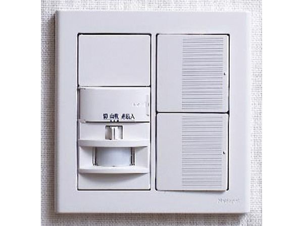 Other.  [The human body sensing sensor] By sensing the flow of people, Automatically turn on the entrance lighting ・ Motion sensors to turn off. It is not necessary to look for the switch in the dark, It is safe at night. (Same specifications)