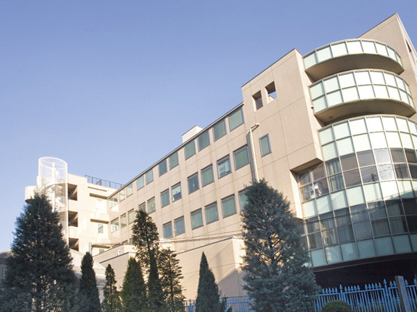 Surrounding environment. Suzuki hospital / The inner ・ Extinguishing ・ small ・ Outside ・ Seigai ・ Women ・ Rehabilitation (about 770m, A 10-minute walk)