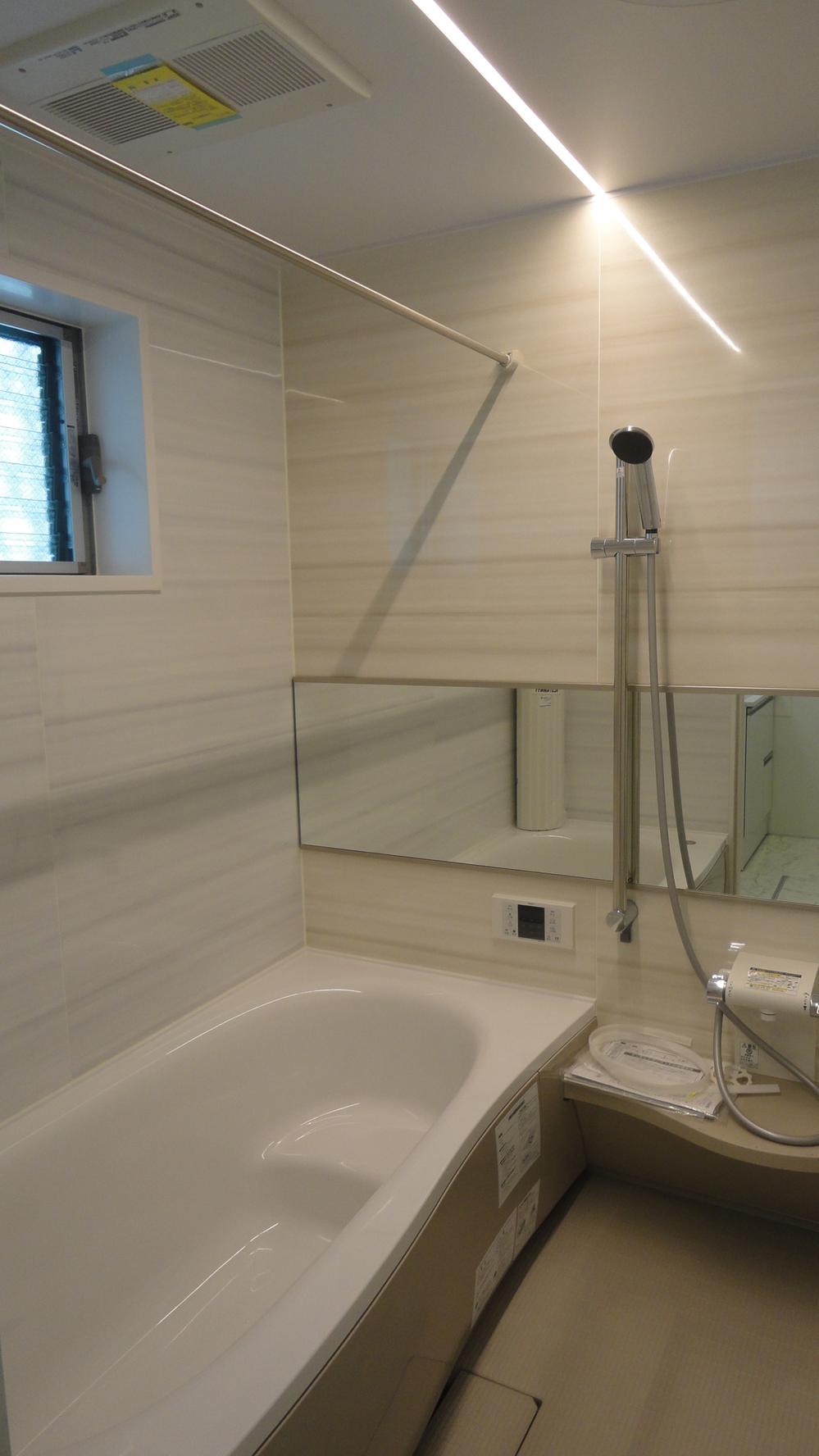 Bathroom. 1F bathroom