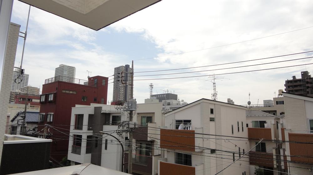 View photos from the dwelling unit. 3F View from the balcony