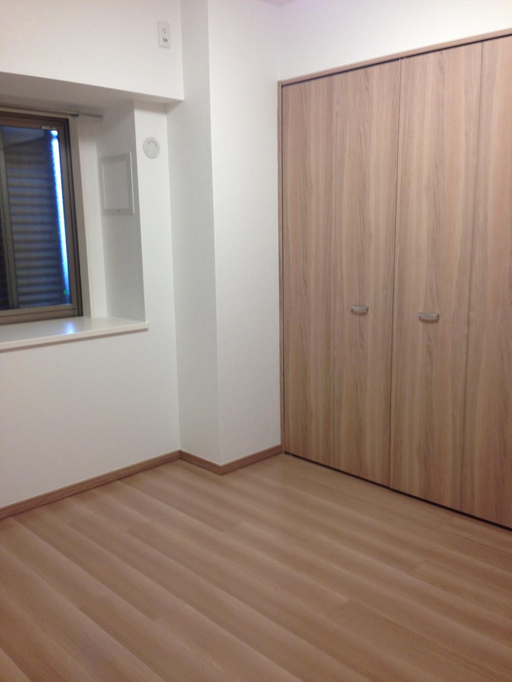 Non-living room. Indoor (September 2013) Shooting