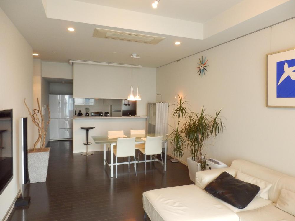 Living. Indoor (10 May 2013) Shooting