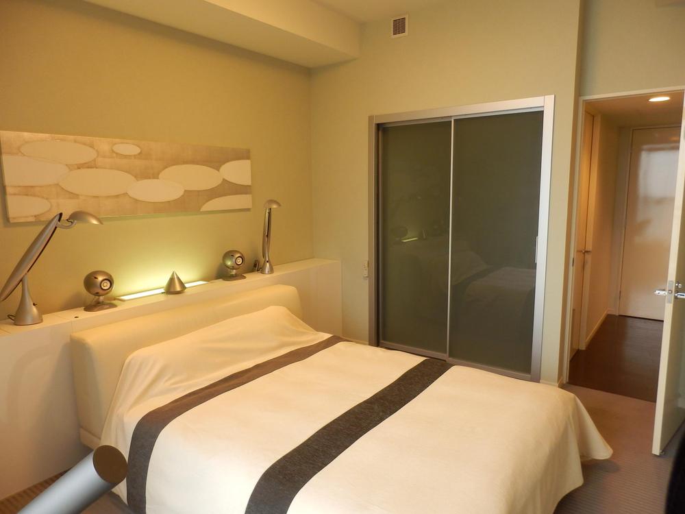 Non-living room. Indoor (10 May 2013) Shooting