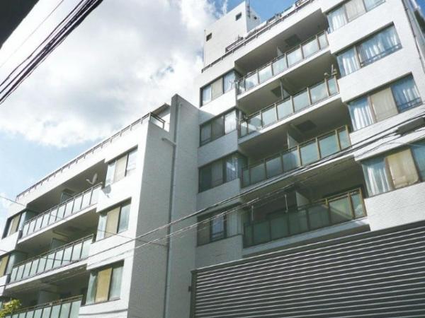 Local appearance photo. Paste appearance tile! 2012. iron part painter's work already!