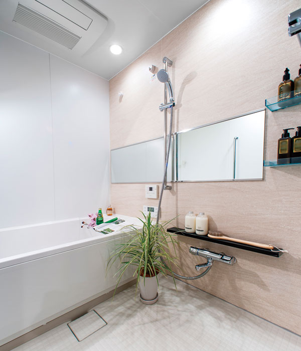 Bathing-wash room.  [Bathroom] Standard equipped with a mist sauna and LED down lights in the bathroom. The bliss of relaxation time, You can enjoy to your heart's content.