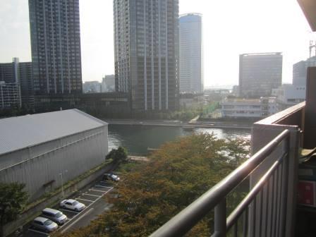 View photos from the dwelling unit. View from the site (November 2013) Shooting