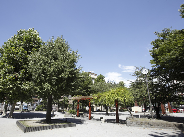 Surrounding environment. Kameido East Park (about 550m ・ 7-minute walk)