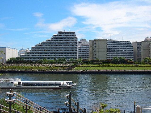 Local appearance photo. And large-sized apartments of the total number of units 466 units