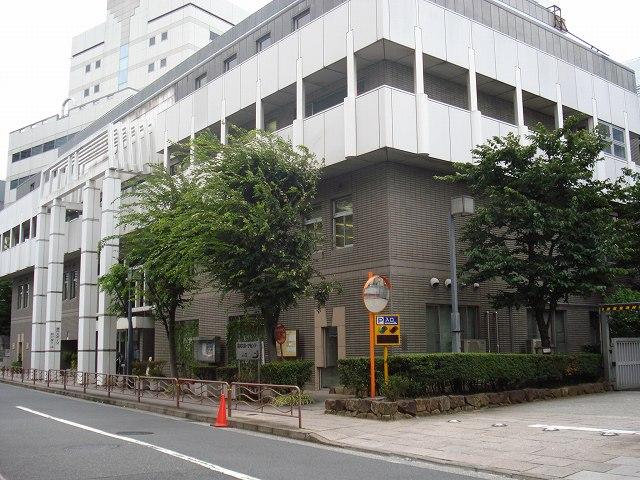 Other local. Municipal Fukagawa Sports Center about 20m