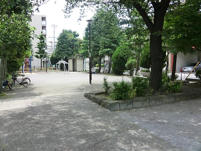 park. Toyo 300m to chome second park