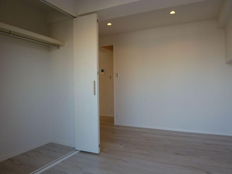 Non-living room. 9 floor Western-style about 6.3 Pledge