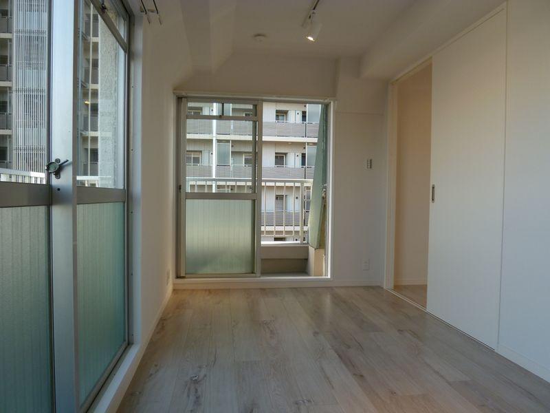 Non-living room. 9 floor Western-style about 5.1 Pledge