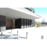 Entrance. Common areas