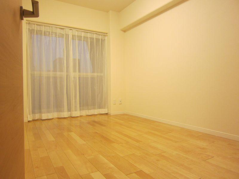 Non-living room. Western-style 6.0 Pledge, Bright Western-style south-facing balcony.