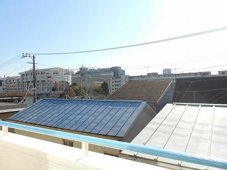 View photos from the dwelling unit. 3 view from the floor, south side balcony There is a bright and airy contains the sun. 