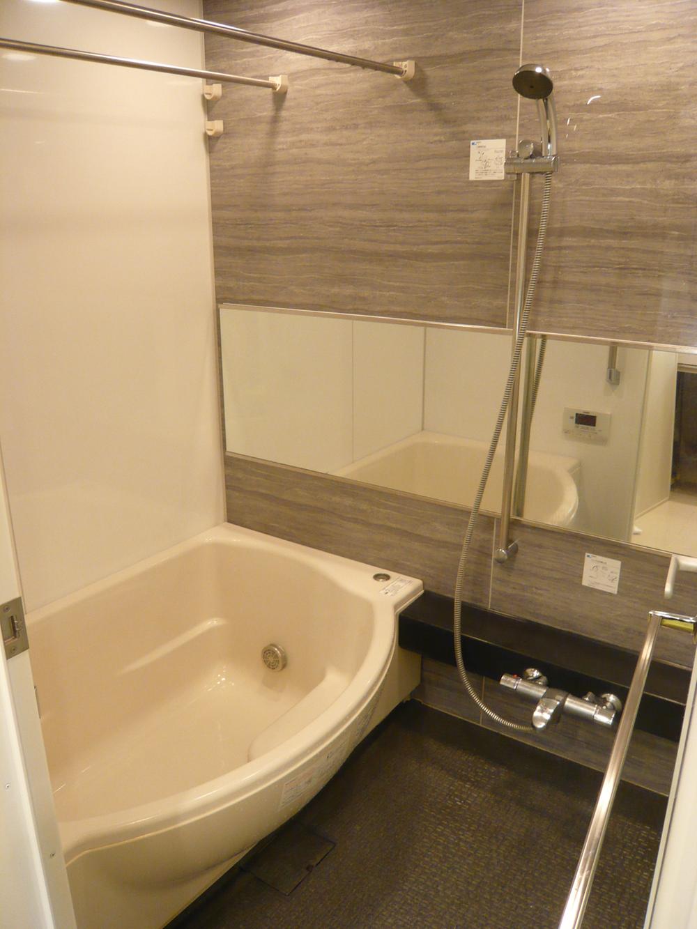 Bathroom.  ■ Reheating function with bathroom Indoor (12 May 2013) Shooting