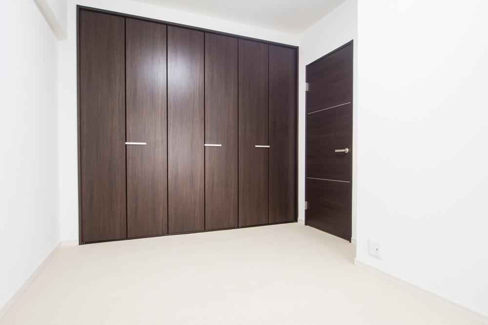 Non-living room. Indoor (12 May 2013) Shooting