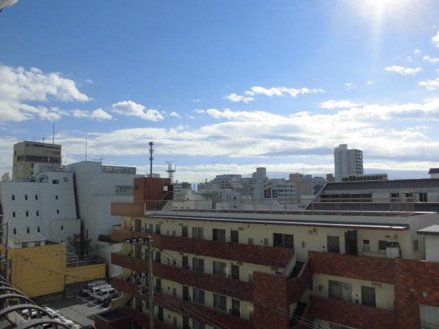 View photos from the dwelling unit. View from the site (November 2013) Shooting