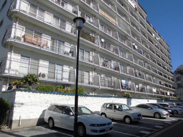 Local appearance photo. Local (11 May 2013) Shooting