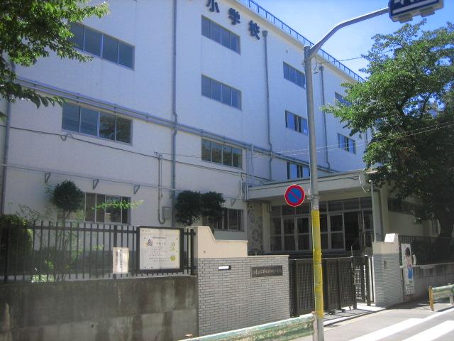 Primary school. Municipal seventh sand-cho, 320m up to elementary school
