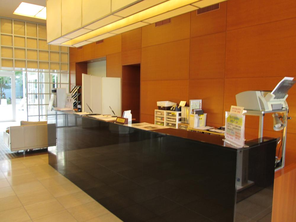 Other common areas. Concierge desk Various services (some paid) Yes