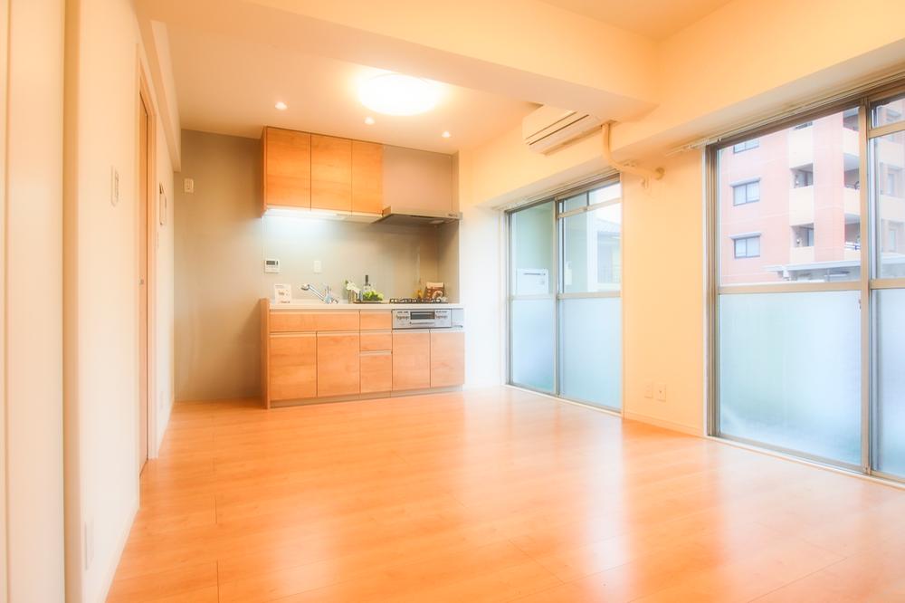 Living. Indoor (12 May 2013) Shooting