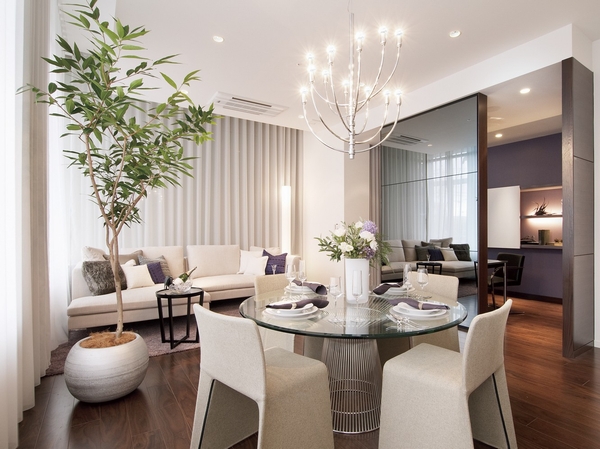 Reverse Beams ・ Adopt the balcony side-out frame design. Ceiling and corners also refreshing, It portrays a beautiful living space. Ceiling cassette type air conditioner is equipped with LD is a premium dwelling unit.